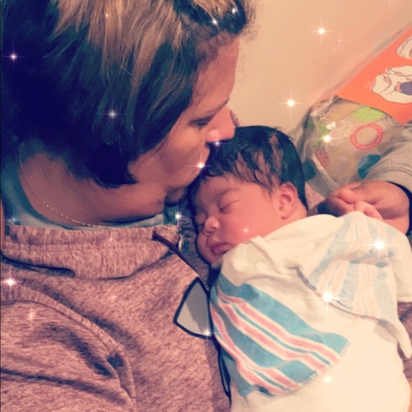 Meet your Posher, Christine - Picture 1 of 2